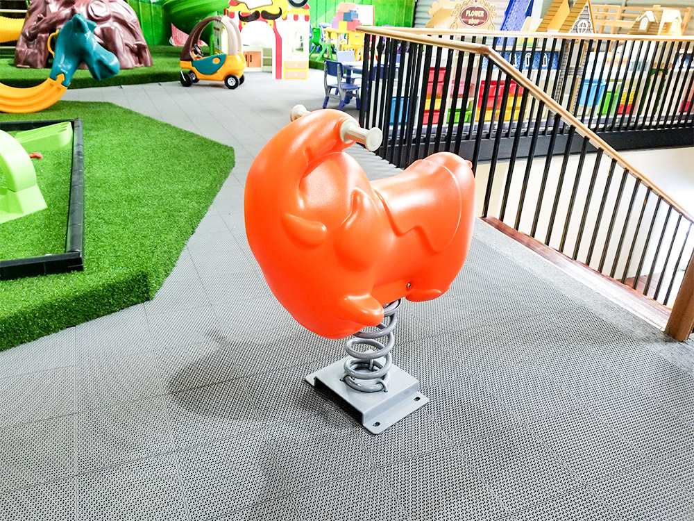 Plastic Spring Rider