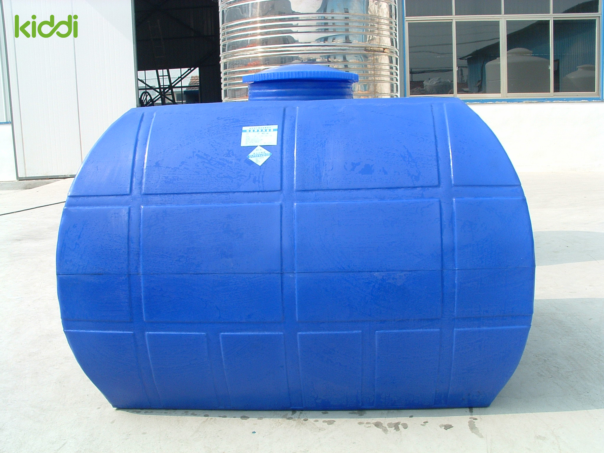 Rotational Molding for Producing Plastic Water Tank