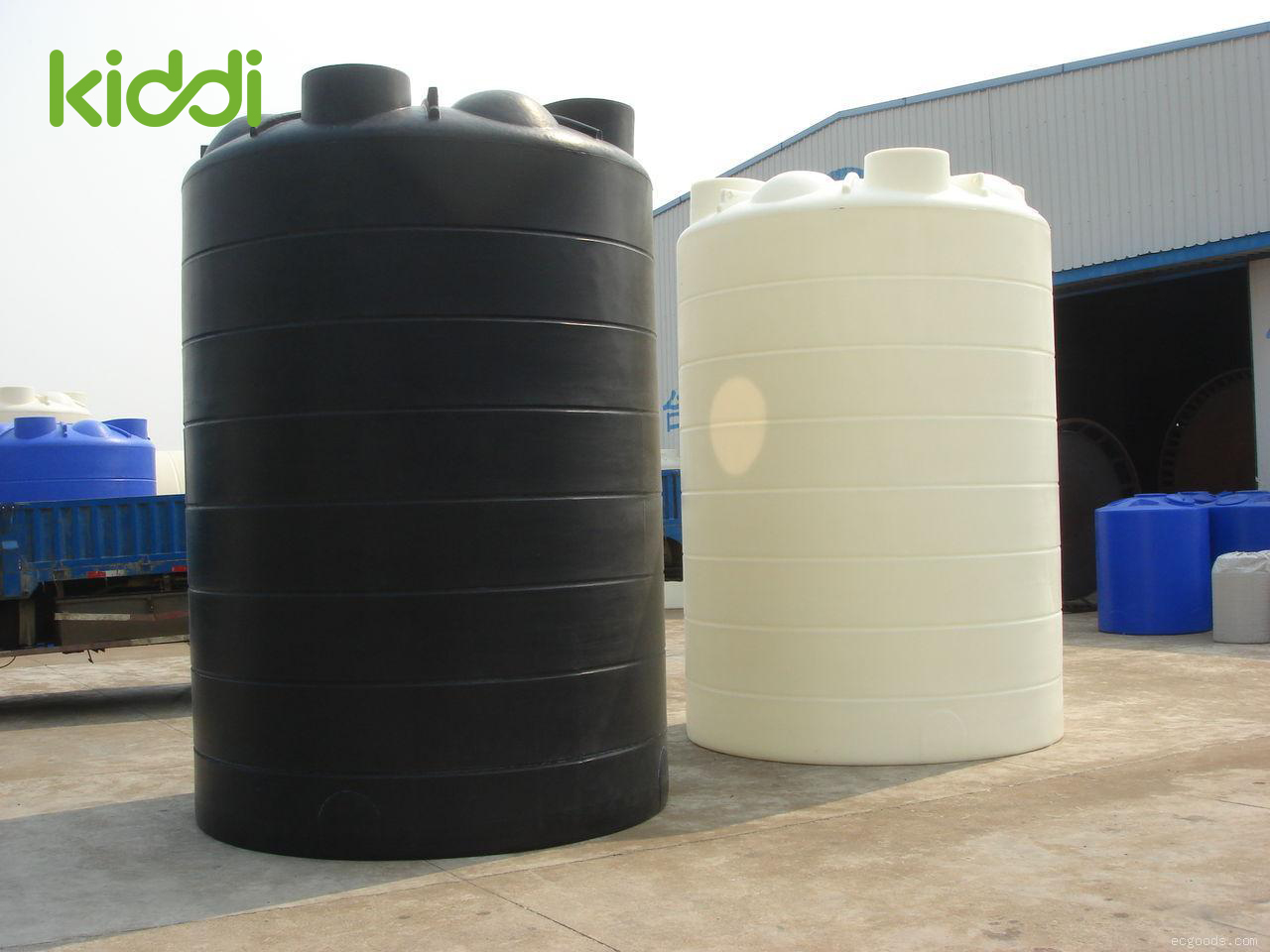 Rotational Molding for Producing Plastic Water Tank